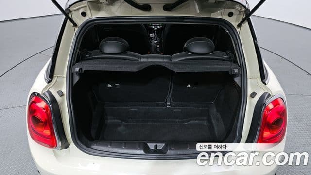 Mini Cooper D 3세대, 2018 20