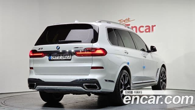 BMW X7 (G07) xDrive 40i M Sport 6인승, 2022 2
