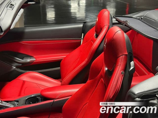 Ferrari 포르토피노 3.9 V8, 2019 9