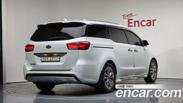 Kia All New Carnival Prestige, 2015 2