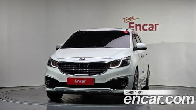 Kia All New Carnival Prestige, 2015 3