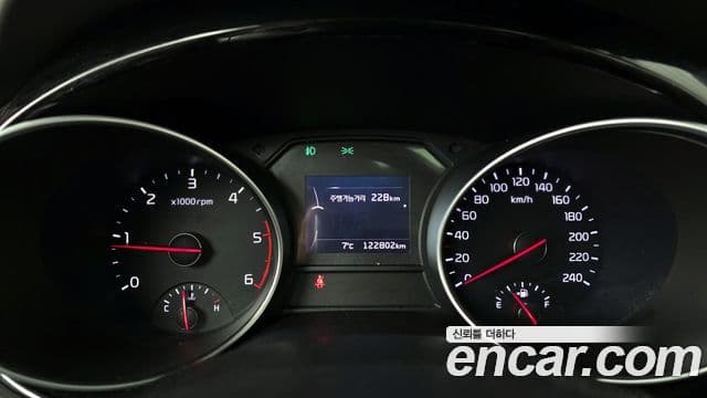 Kia All New Carnival Prestige, 2015 8