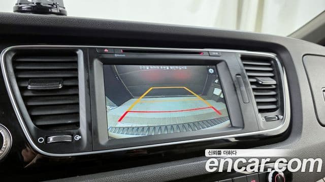 Kia All New Carnival Prestige, 2015 15