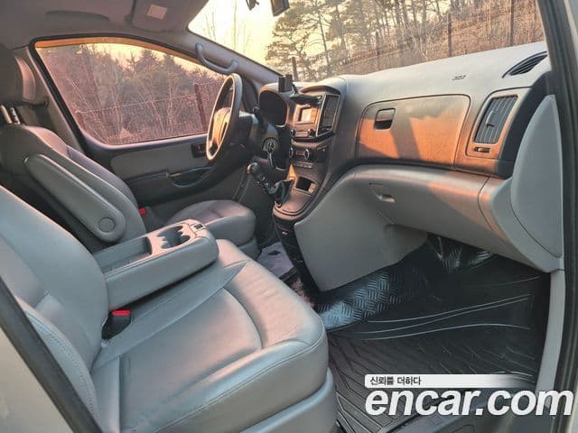 Hyundai Grand Starex Smart, 2017 10