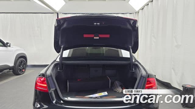 Audi New A8 D4, 2013 20