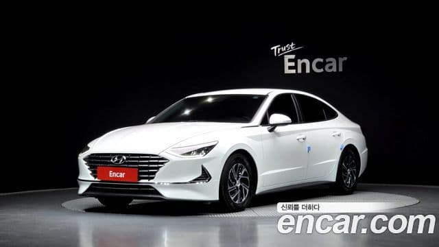 Hyundai Sonata гибрид (DN8) Modern, 2022 1