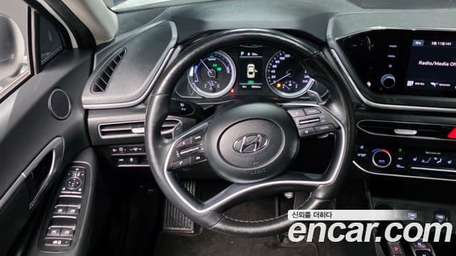 Hyundai Sonata гибрид (DN8) Modern, 2022 13