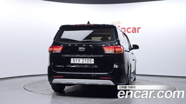 Kia All New Carnival Prestige, 2015 4