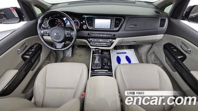 Kia All New Carnival Prestige, 2015 7
