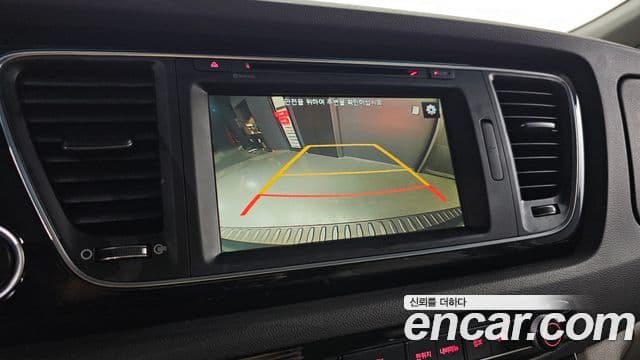 Kia All New Carnival Prestige, 2015 16