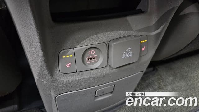 Kia All New Carnival Prestige, 2015 19