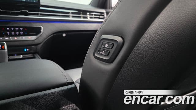 KG모빌리티(SsangYong) Rexton New Arena Noblesse, 2024 18