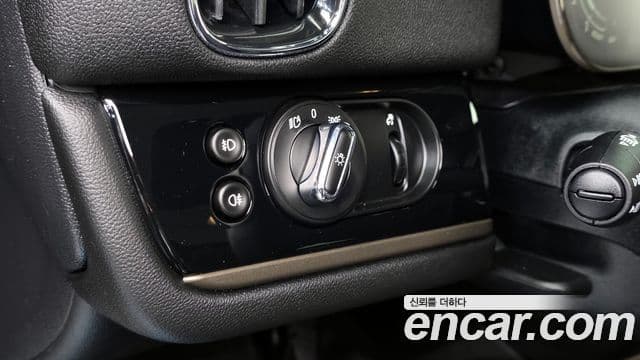 Mini Cooper Countryman 2세대, 2023 11