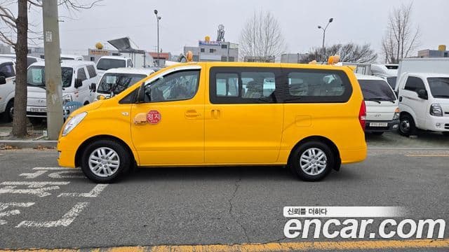 Hyundai Grand Starex детский перевозочный автомобиль, 2016 9