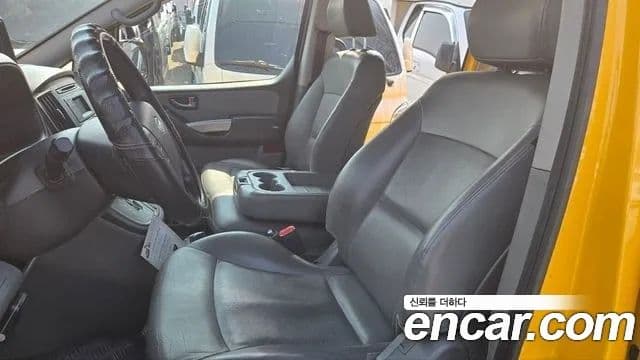 Hyundai Grand Starex детский перевозочный автомобиль, 2016 12