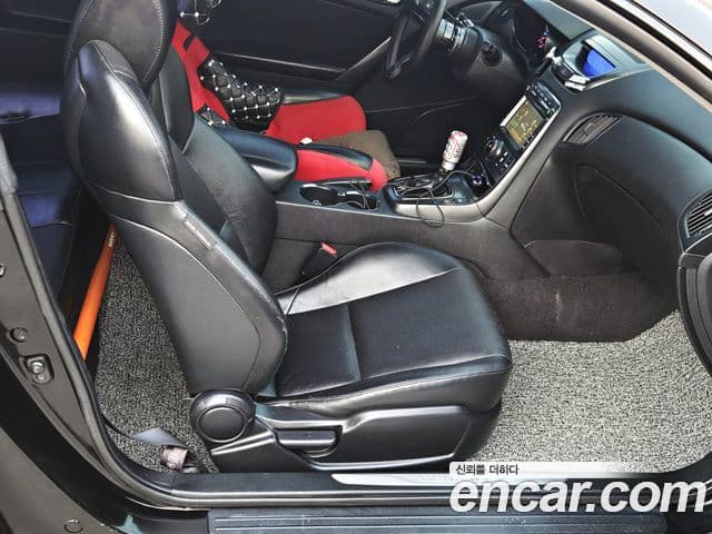 Hyundai Genesis купе 380 GT-RW, 2011 7