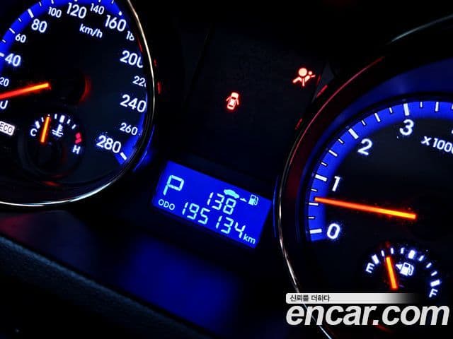 Hyundai Genesis купе 380 GT-RW, 2011 8