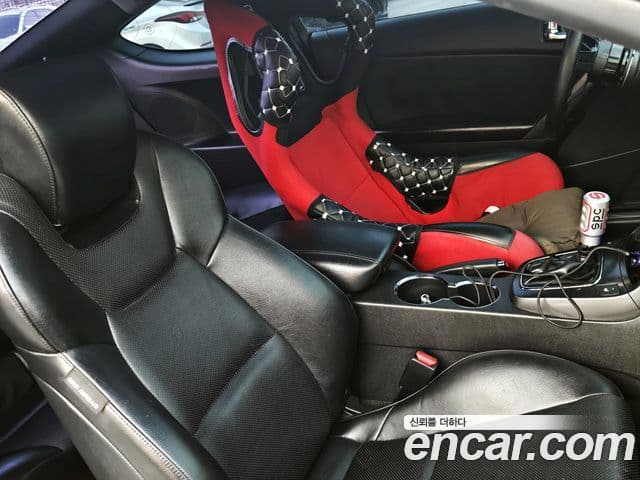 Hyundai Genesis купе 380 GT-RW, 2011 11