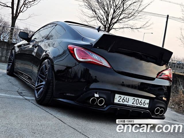 Hyundai Genesis купе 380 GT-RW, 2011 13