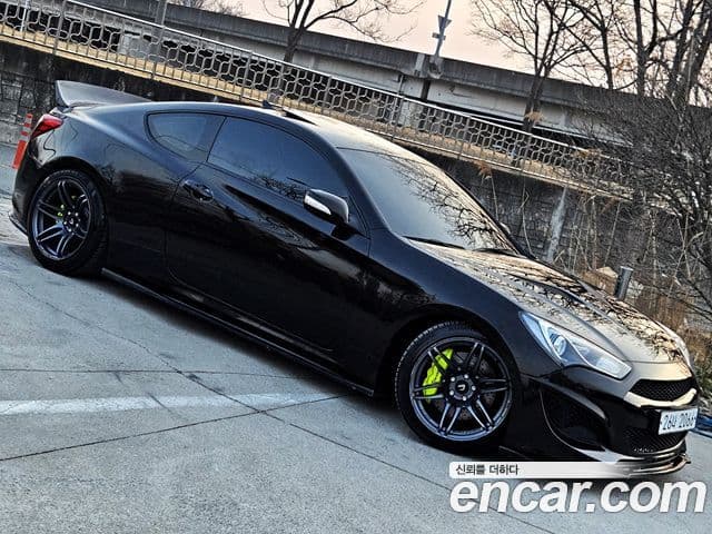 Hyundai Genesis купе 380 GT-RW, 2011 15