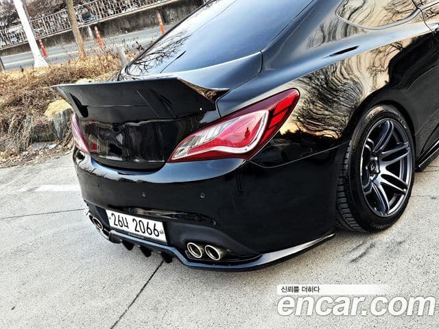 Hyundai Genesis купе 380 GT-RW, 2011 17