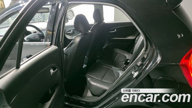 Kia All New Morning Luxury, 2012 11