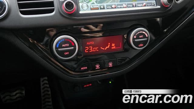 Kia All New Morning Luxury, 2012 18