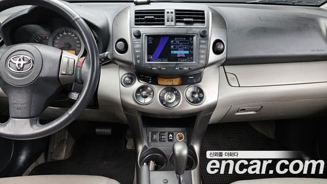 Toyota RAV4 3세대, 2010 14