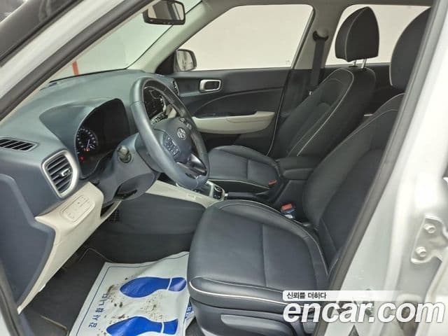 Hyundai Venue 1.6 Flux, 2022 11
