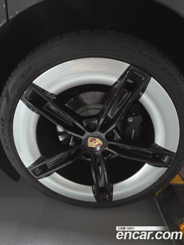 Porsche 타이칸 базовый, 2025 все фото