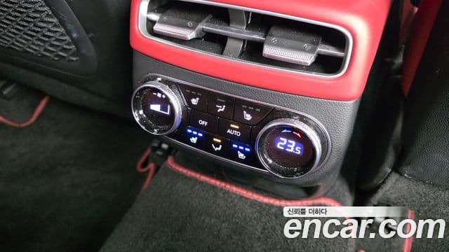 Genesis GV70, 2022 19