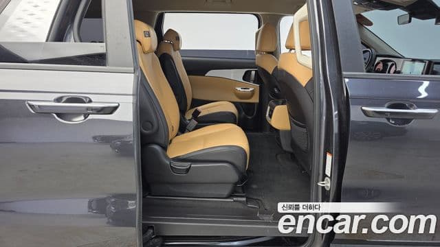 Kia Carnival 4세대 Prestige, 2022 12