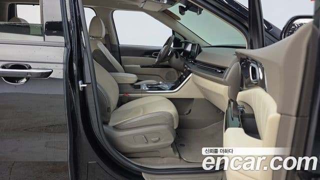 Kia Carnival 4세대 Signature, 2022 11