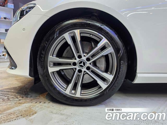 Mercedes-Benz E-класс W213 Avantgarde, 2022 все фото