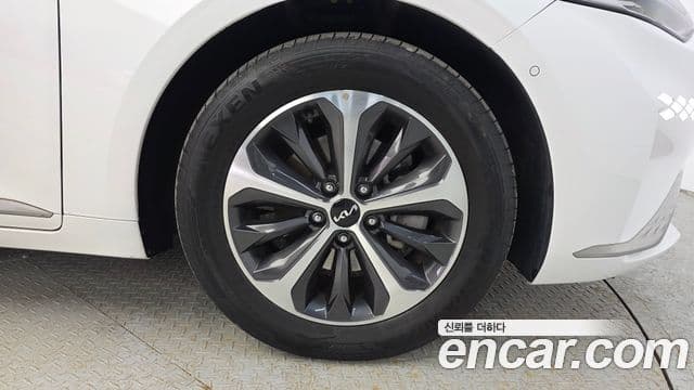 Kia K8 гибрид Noblesse, 2022 все фото