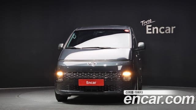 Hyundai Staria Smart, 2023 3