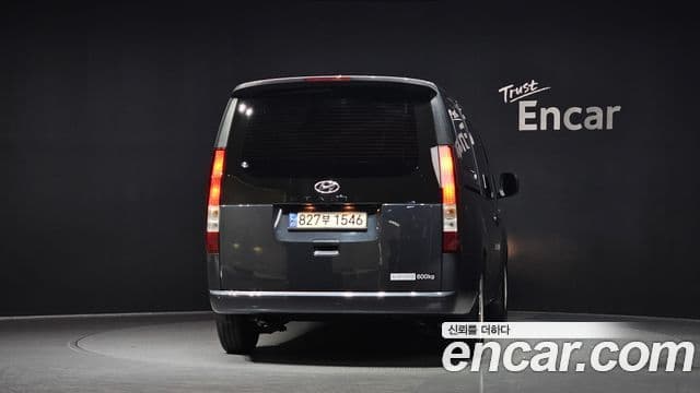 Hyundai Staria Smart, 2023 4