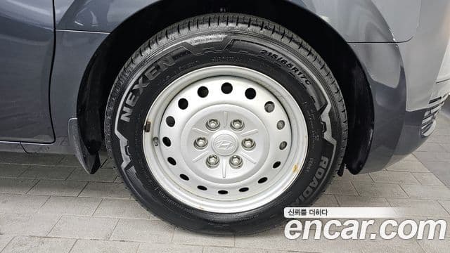 Hyundai Staria Smart, 2023 все фото