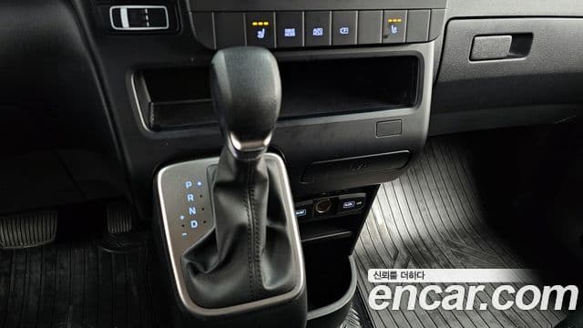 Hyundai Staria Smart, 2023 9