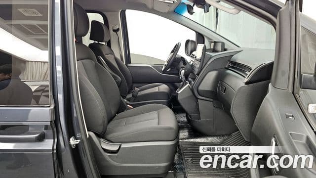 Hyundai Staria Smart, 2023 11