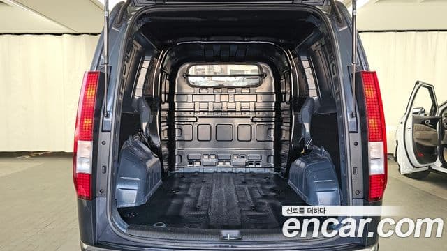 Hyundai Staria Smart, 2023 20