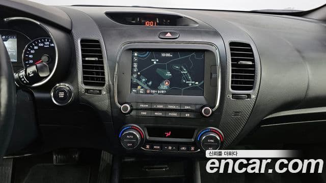 Kia The / новый New K3 Style, 2017 14