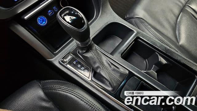 Hyundai LF Sonata Style, 2015 9