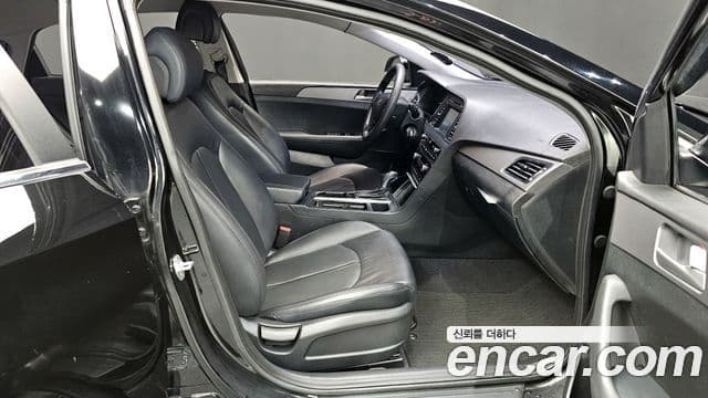 Hyundai LF Sonata Style, 2015 10