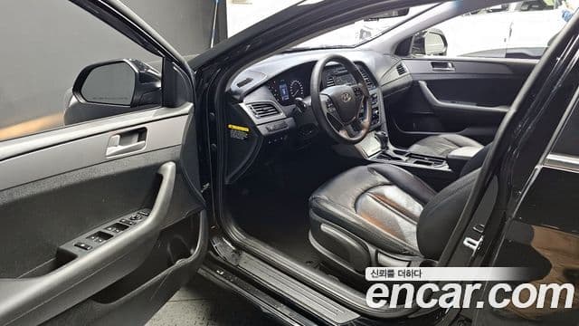 Hyundai LF Sonata Style, 2015 11