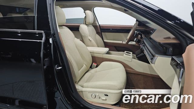 Hyundai Grandeur (GN7) Calligraphy, 2023 10