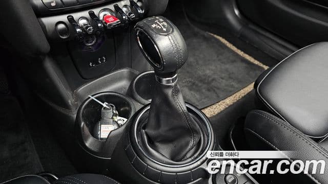 Mini Cooper D 3세대, 2016 9