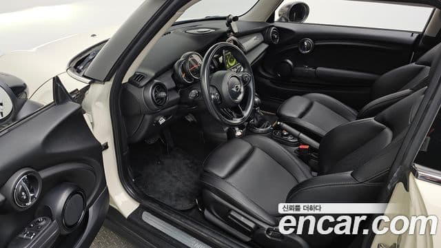 Mini Cooper D 3세대, 2016 11