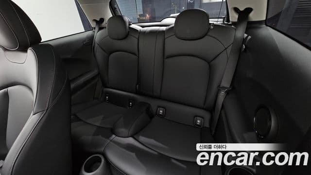 Mini Cooper D 3세대, 2016 12