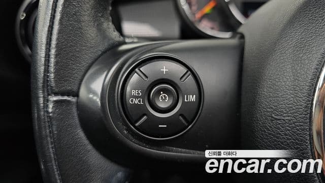 Mini Cooper D 3세대, 2016 18